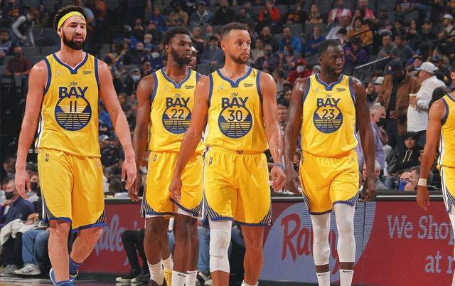 哈兰德自英超首秀以来13次中框，同期仅次于努涅斯和B费（哈兰德英超至今13次击中门框，仅逊努涅斯与B费）