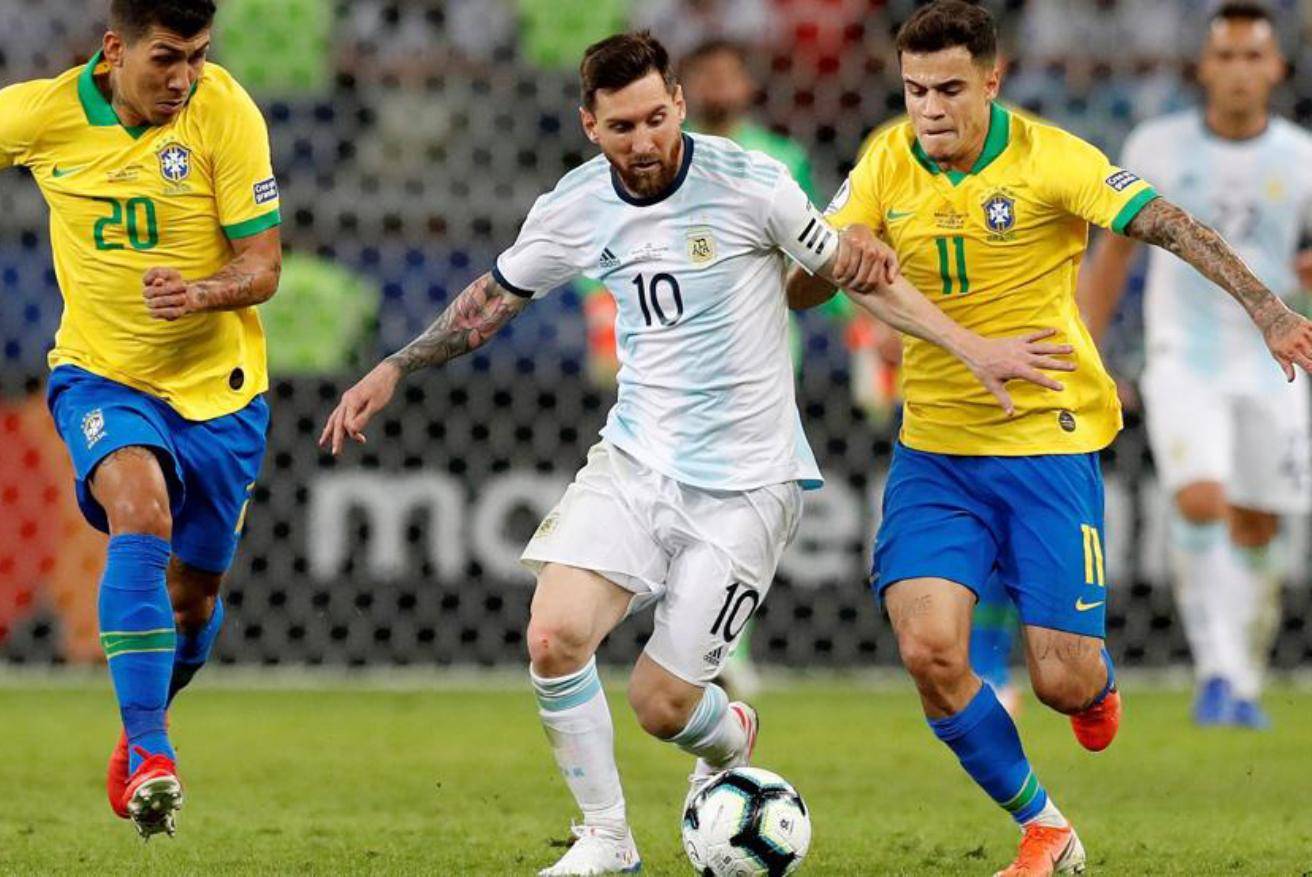 杰伦·约翰逊背靠背拿下三双，成为老鹰队史第二人（杰伦-约翰逊连场三双，位列老鹰队史第二人）