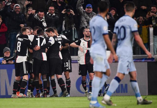 每体：莱万愿意接受降薪+替补，2026年初将和巴萨再谈（每体：莱万可接受降薪与替补身份，2026年初计划再与巴萨会面）