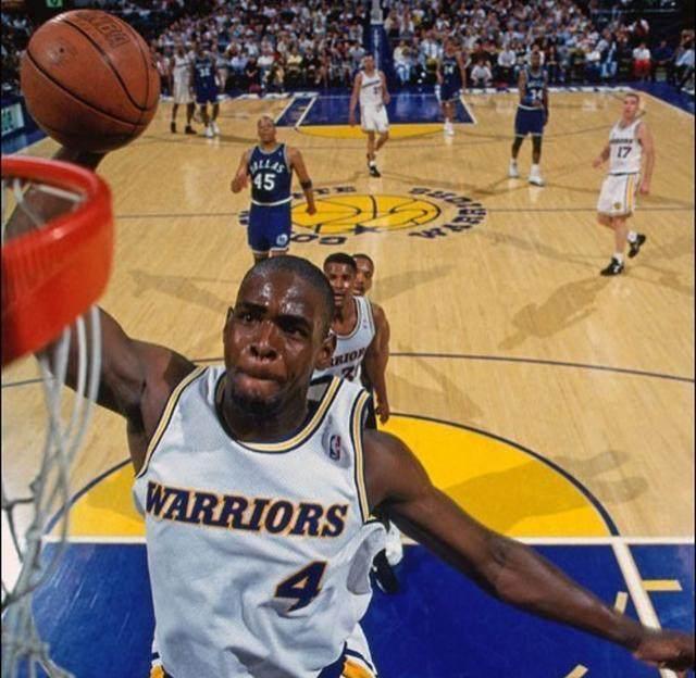 中国女足出战英格兰女足名单：王霜、吴海燕领衔，张琳艳在列（对阵英格兰女足，中国女足大名单公布：王霜、吴海燕领衔，张琳艳入选）