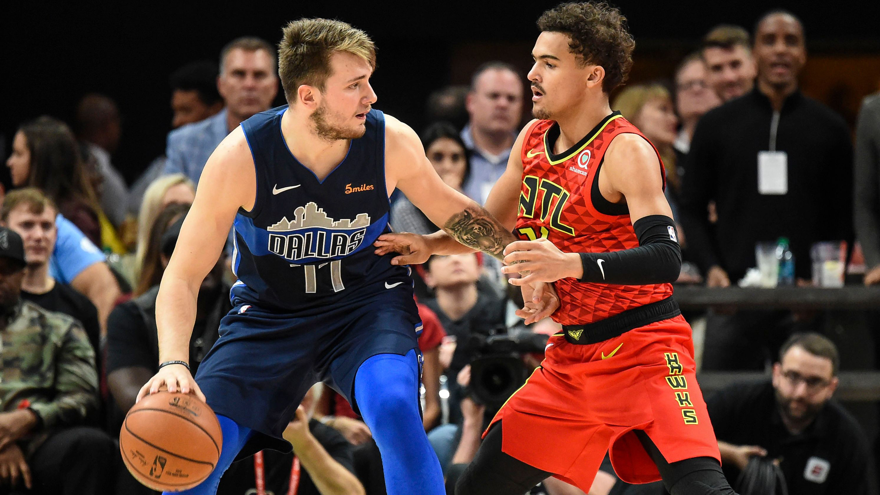 拉菲尼亚，备受关注，但他的信息很明确：“只有巴萨”（拉菲尼亚炙手可热，表态坚决：只为巴萨）