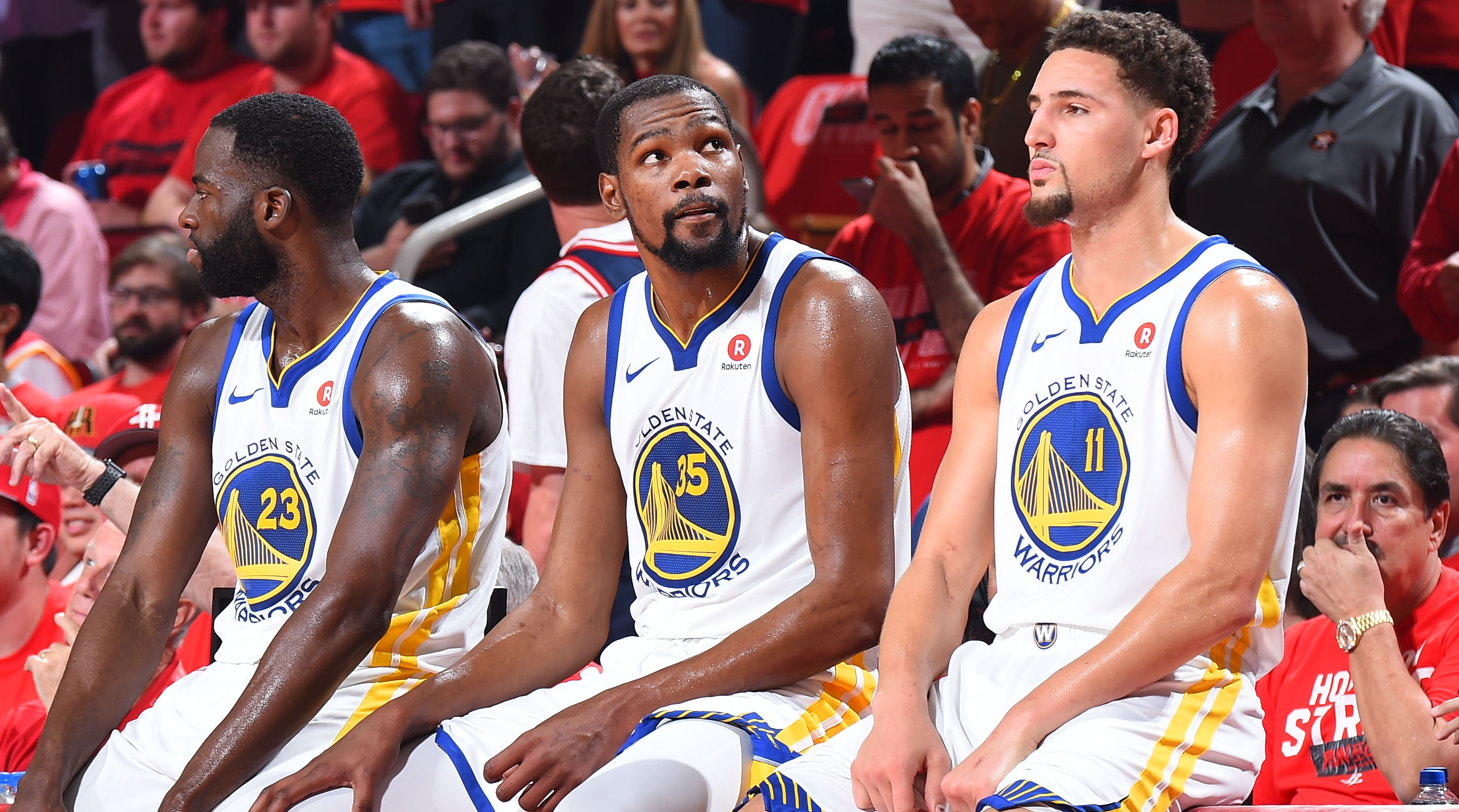 随着阿森纳2-0，利物浦1-1，切尔西1-3爆冷，英超最新积分榜出炉（英超积分榜更新：阿森纳2-0取胜，利物浦1-1战平，切尔西1-3爆冷落败）