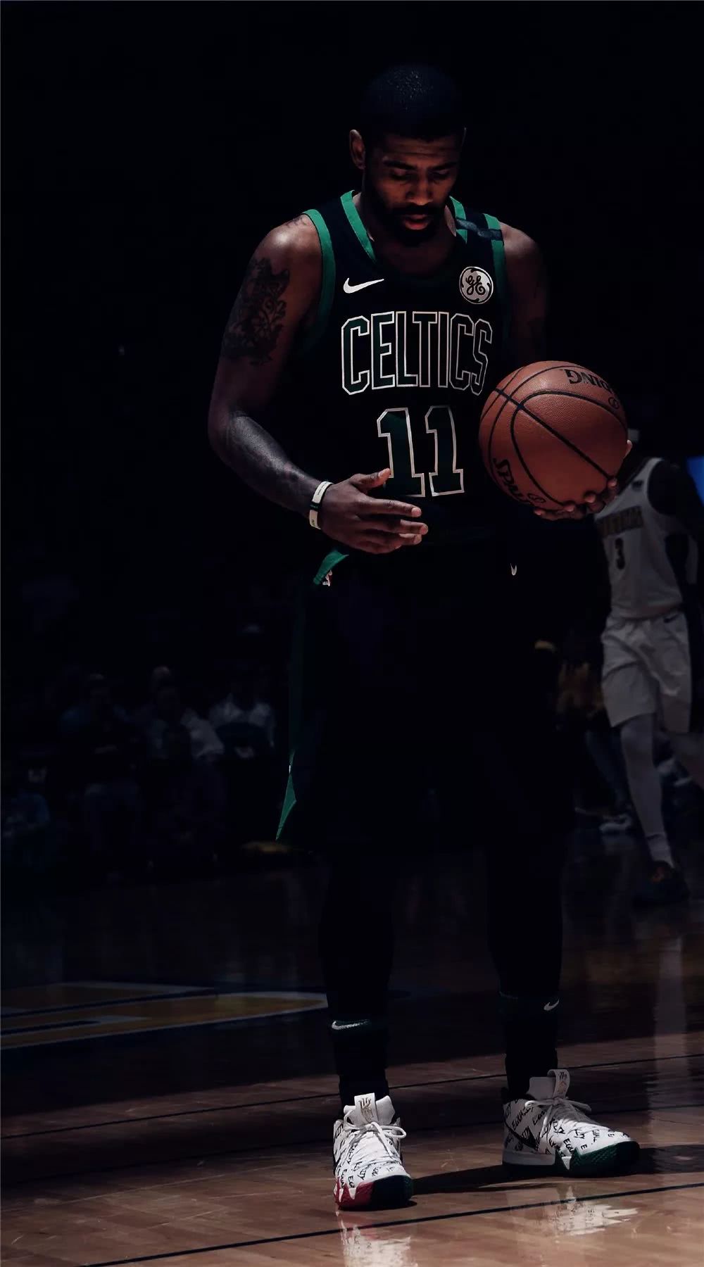 随着孙兴慜离开，19年欧冠决赛首发阵容中的球员无一人在热刺（孙兴慜告别后，热刺2019欧冠决赛首发已全部离队）